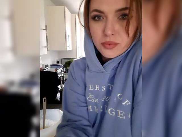 Cantii's BongaCams show and profile