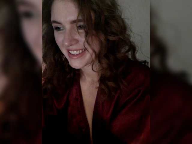 Cantii's BongaCams show and profile