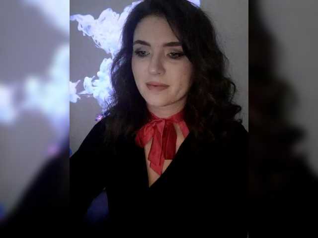 Cantii's BongaCams show and profile