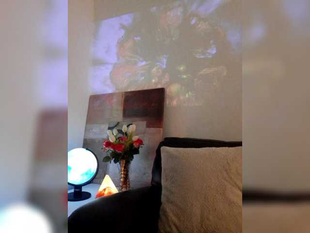 Cantii's BongaCams show and profile