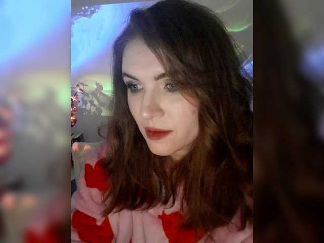 Cantii's BongaCams show and profile