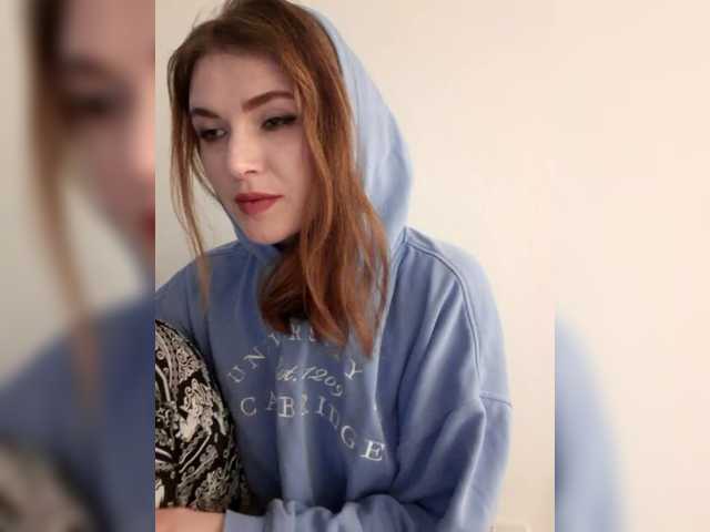 Cantii's BongaCams show and profile