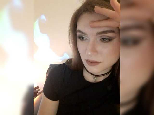 Cantii's BongaCams show and profile