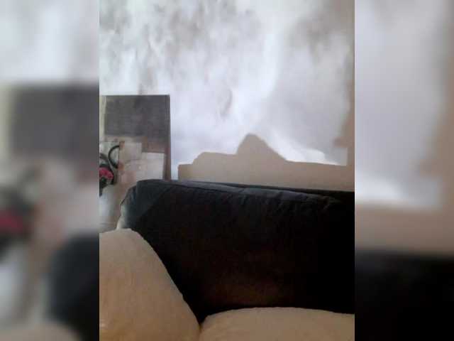 Cantii's BongaCams show and profile