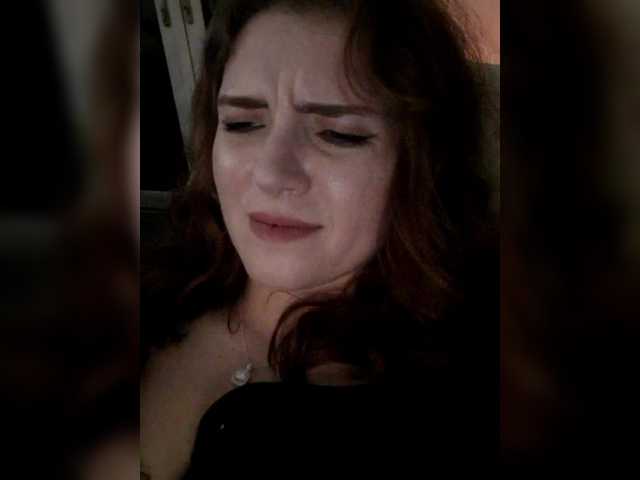 Cantii's BongaCams show and profile