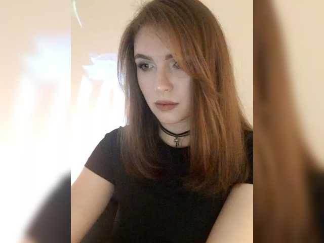 Cantii's BongaCams show and profile