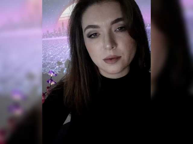 Cantii's BongaCams show and profile