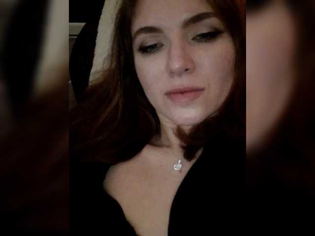 Cantii's BongaCams show and profile