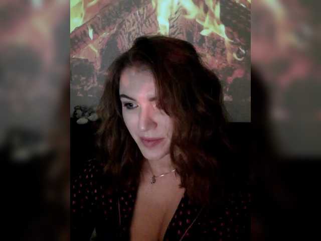 Cantii's BongaCams show and profile