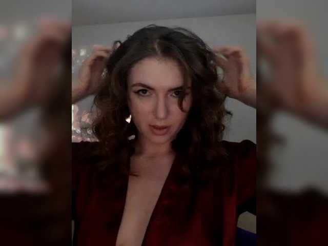 Cantii's BongaCams show and profile