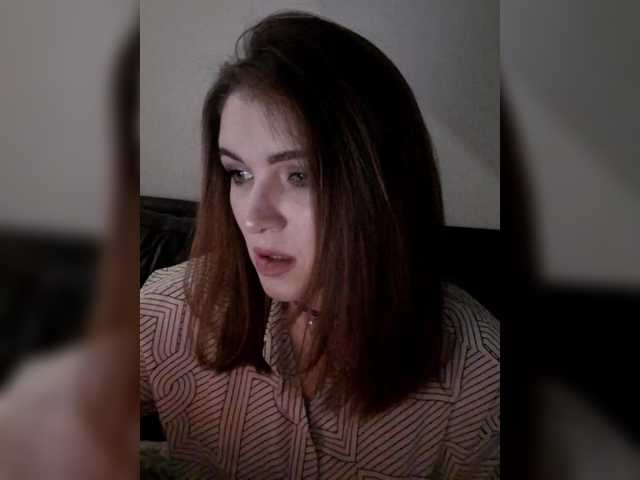 Cantii's BongaCams show and profile