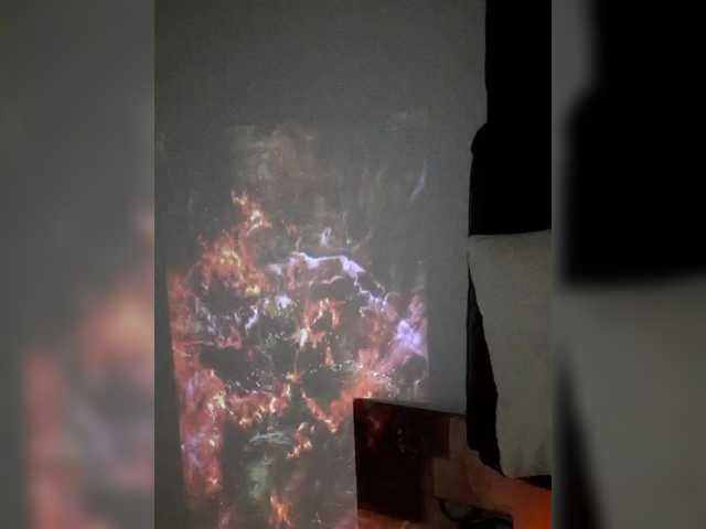 Cantii's BongaCams show and profile