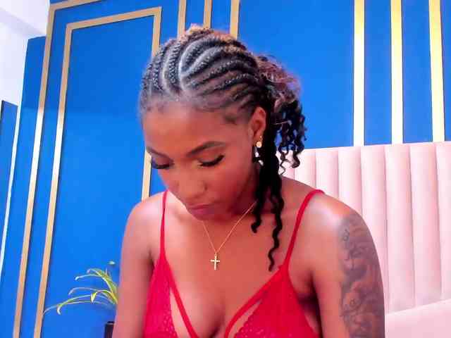 AmaraFierce webcam