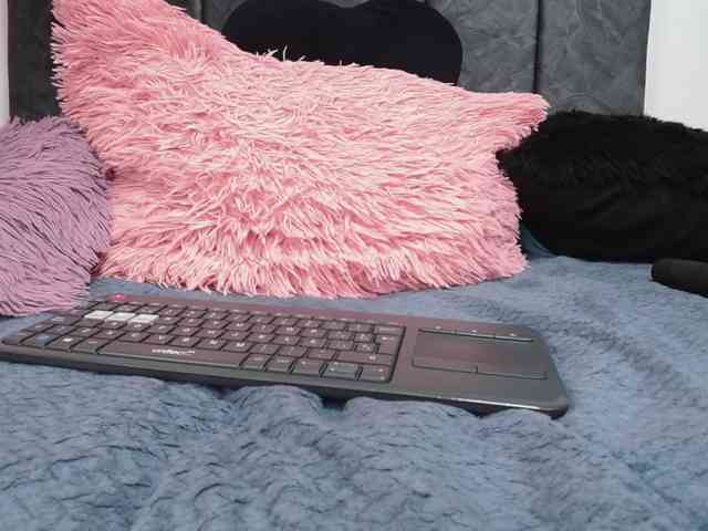 karinna-santana webcam