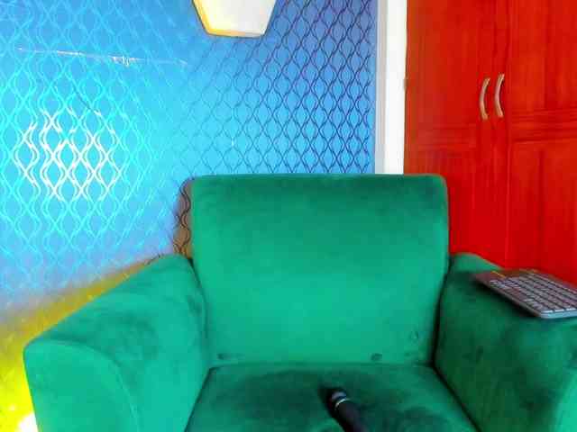 thania777 webcam