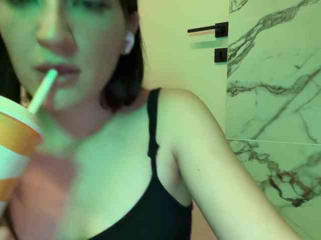 SelenaMoon webcam