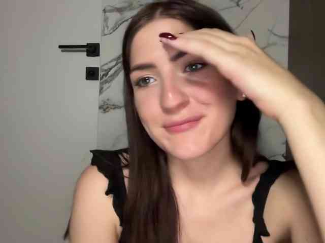 SelenaMoon webcam