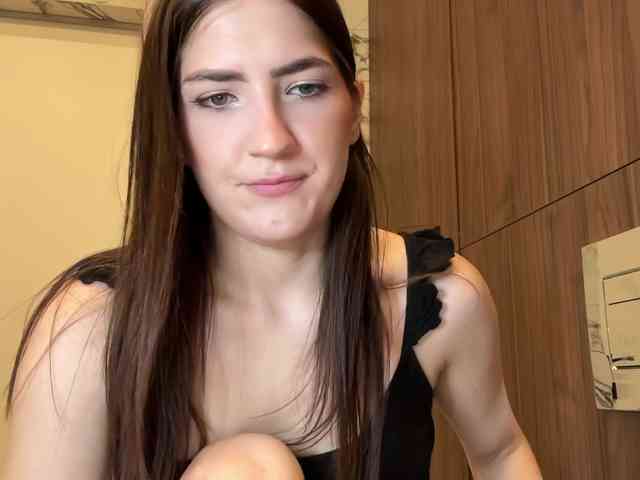 SelenaMoon webcam