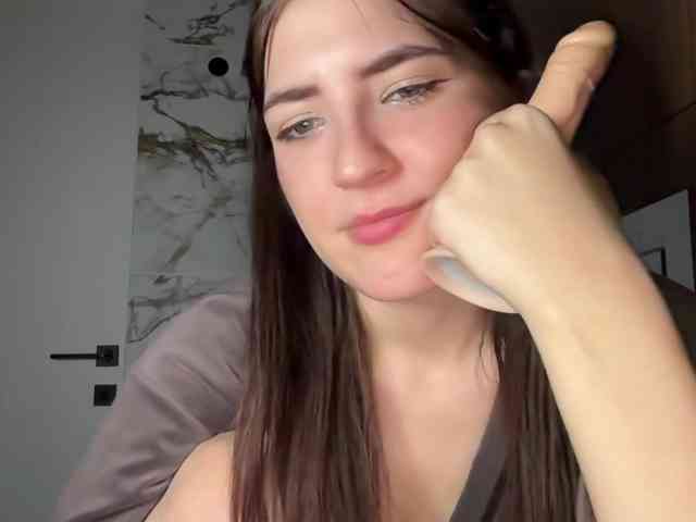 SelenaMoon webcam