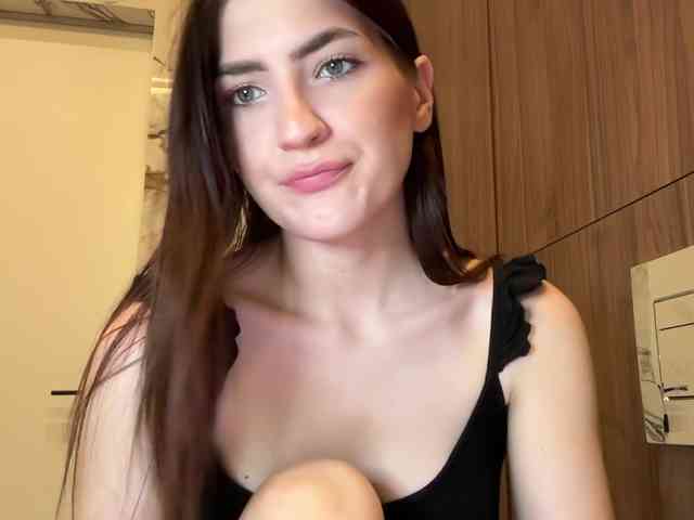 SelenaMoon webcam