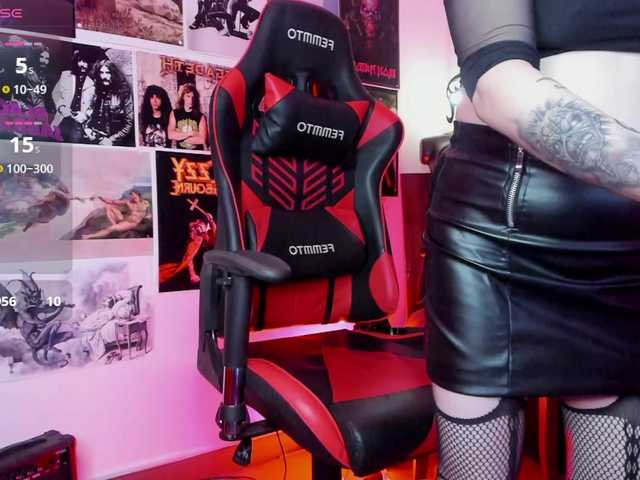 Mistresscrowley-666's BongaCams show and profile