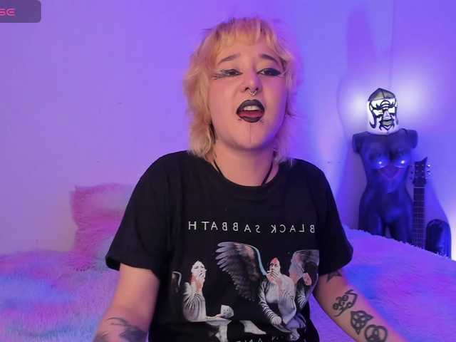 Mistresscrowley-666's BongaCams show and profile