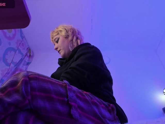 Mistresscrowley-666's BongaCams show and profile