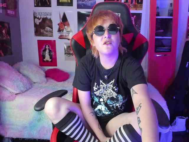 Mistresscrowley-666 webcam
