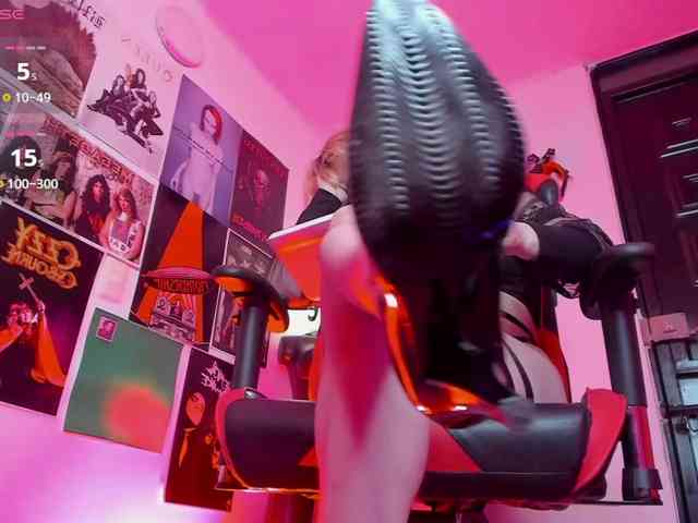Mistresscrowley-666 webcam