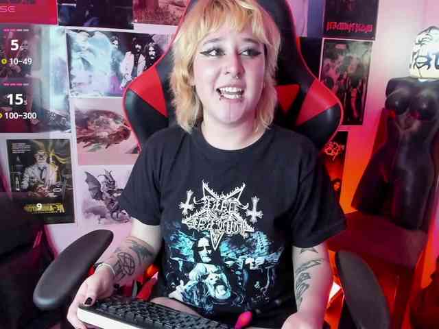 Mistresscrowley-666 webcam