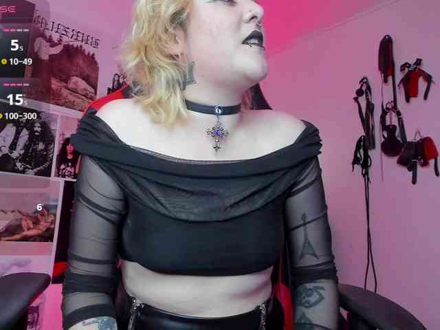 Mistresscrowley-666 webcam