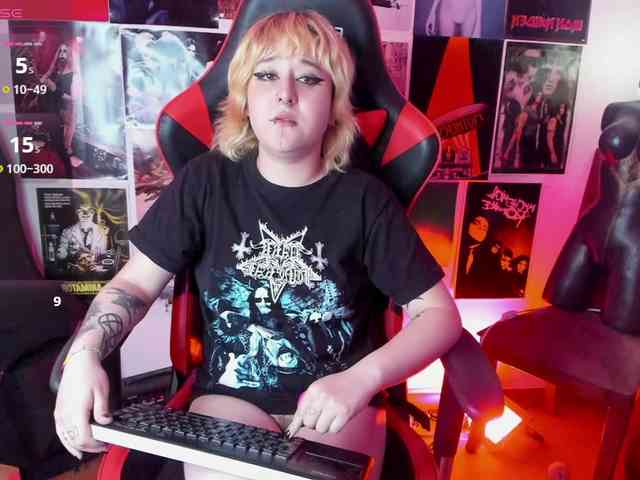 Mistresscrowley-666 webcam