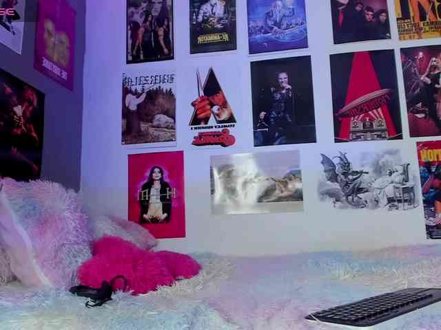 Mistresscrowley-666 webcam