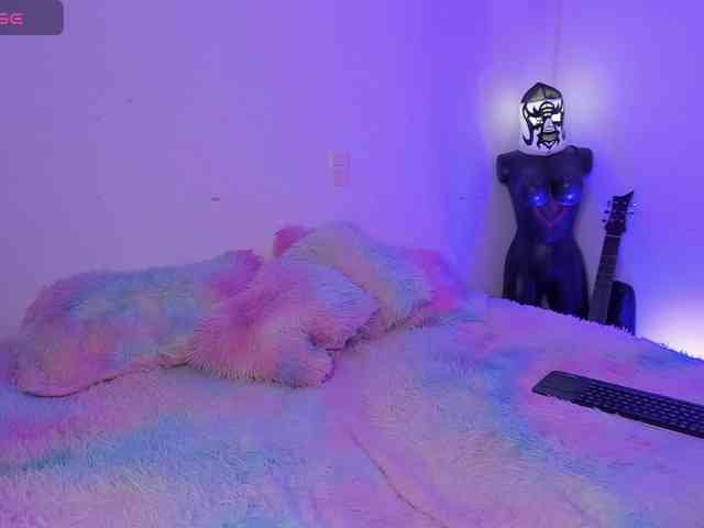 Mistresscrowley-666 webcam