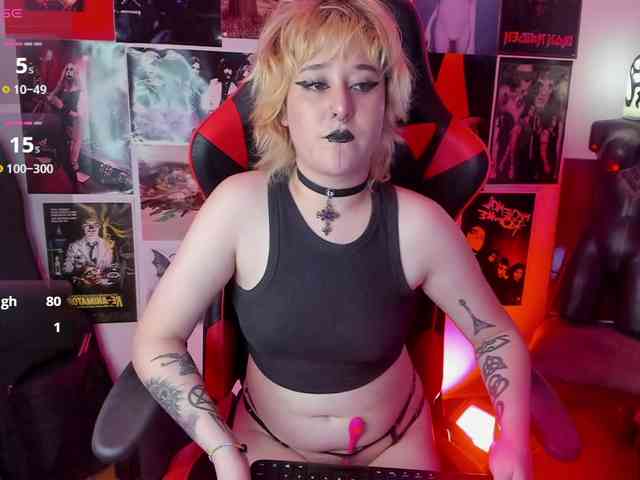 Mistresscrowley-666 webcam