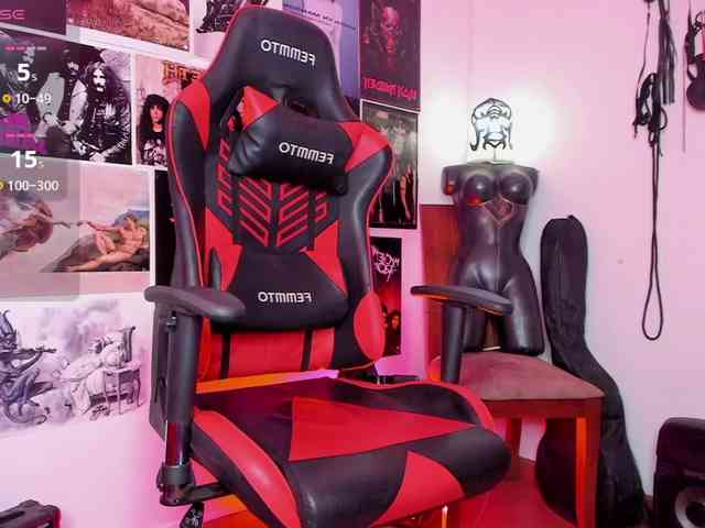 Mistresscrowley-666 webcam