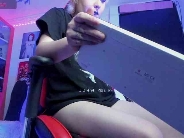 Mistresscrowley-666 webcam