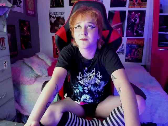 Mistresscrowley-666 webcam