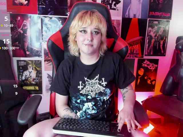 Mistresscrowley-666 webcam
