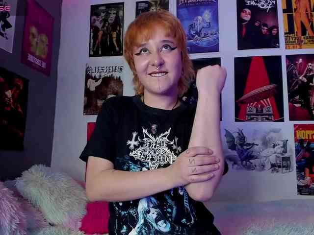 Mistresscrowley-666 webcam