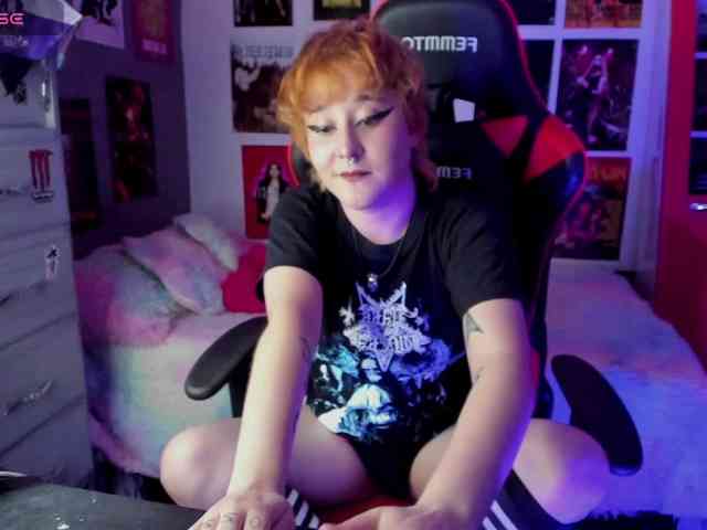 Mistresscrowley-666 webcam