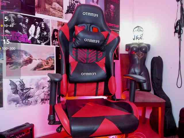 Mistresscrowley-666 webcam