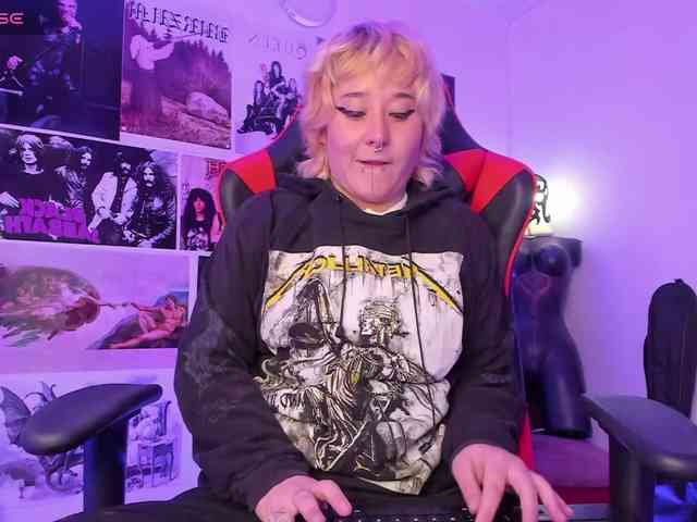 Mistresscrowley-666 webcam