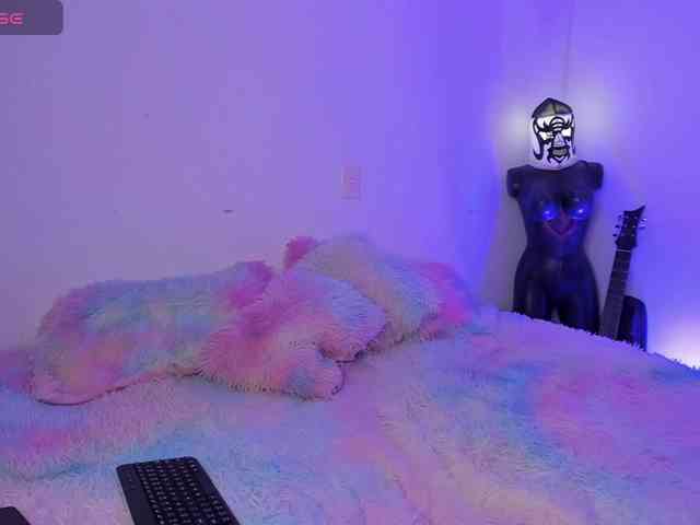 Mistresscrowley-666 webcam