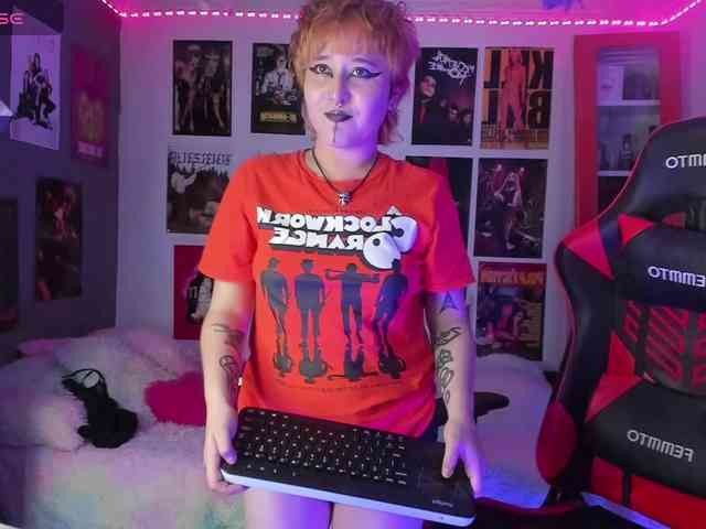 Mistresscrowley-666 webcam