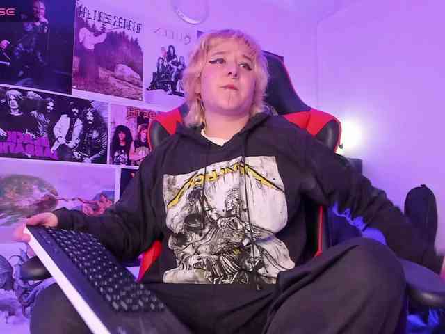 Mistresscrowley-666 webcam