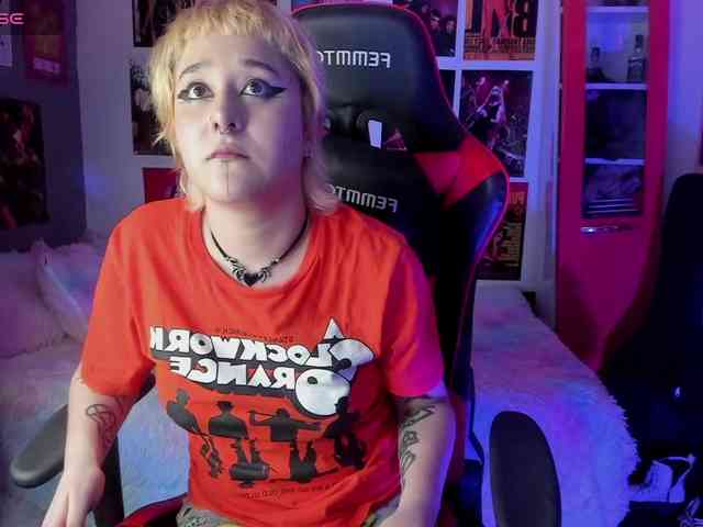 Mistresscrowley-666 webcam