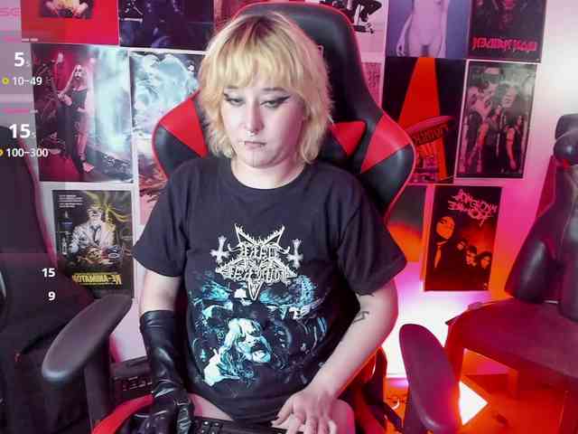Mistresscrowley-666 webcam