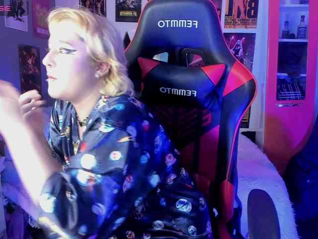 Mistresscrowley-666 webcam