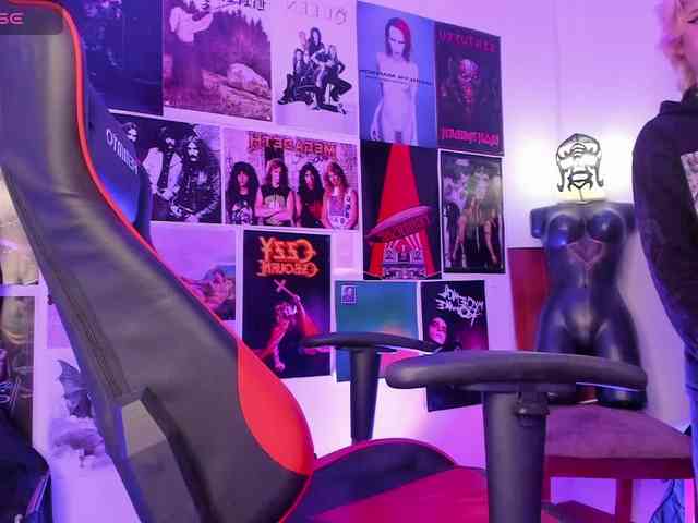 Mistresscrowley-666 webcam